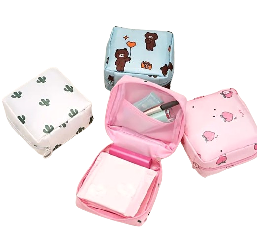 pochette carrée multifonctionnelle idéale pour le rangement des serviettes hygiéniques